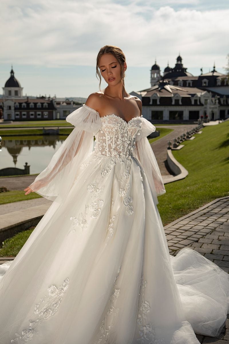 Ballgown V neck Sheer Back Long Sleeves Floor Length Wedding Dress sigita -  Etsy Finland