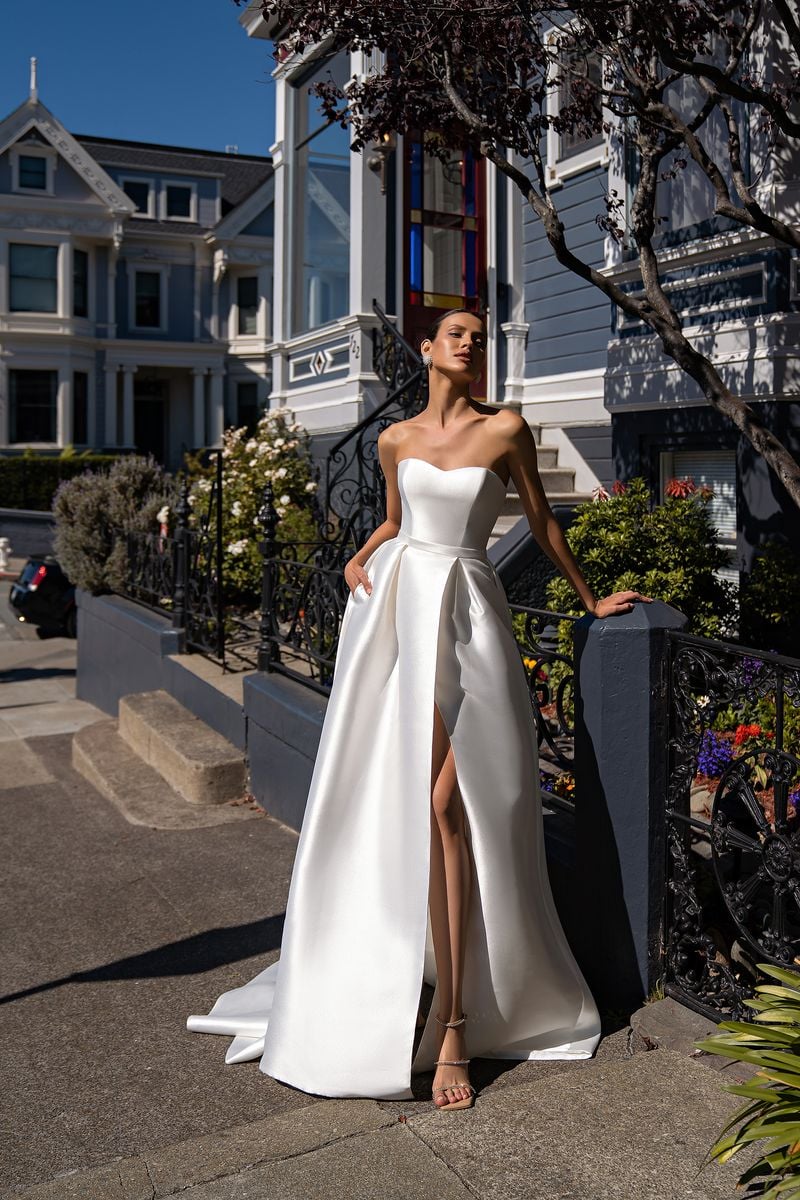 Regency Wedding Dresses: 20 Bridgerton-Inspired Gowns - hitched.co.uk