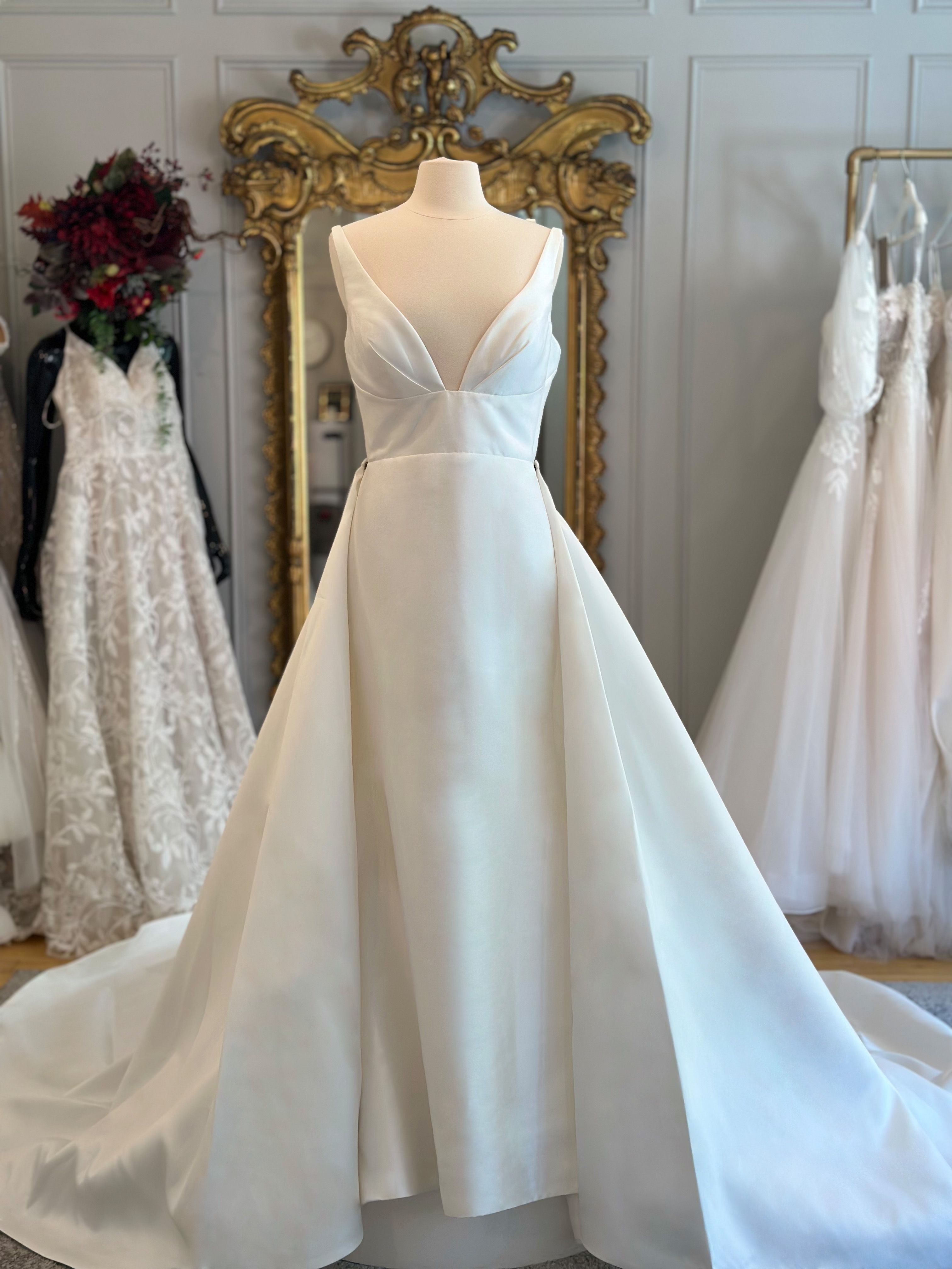 Sample wedding dress Liona size 12 in stock Product for Sale at NY City ...