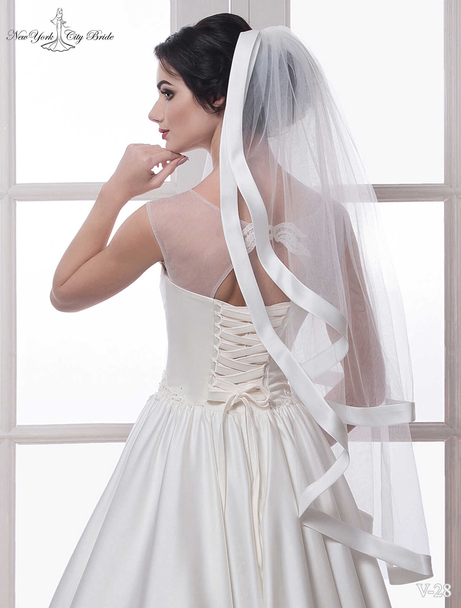 2018 New white Wedding Bridal veil elbow Length Satin Edge with comb 