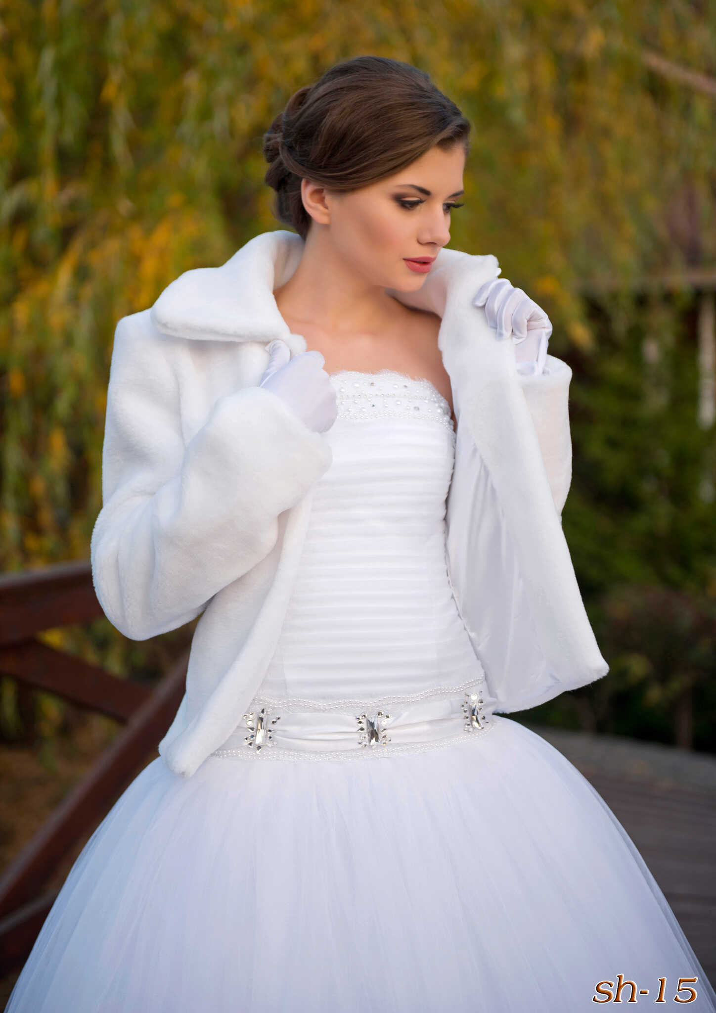 white fur coat for wedding dress